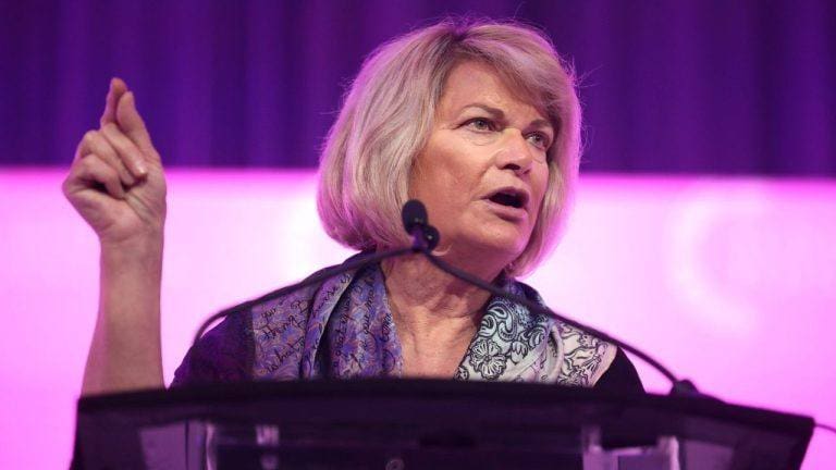 Cynthia Lummis talking at a conference.